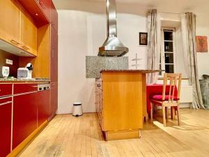 Pronájem bytu 2+kk, Praha - Bubeneč, Letenské náměstí, 53 m2