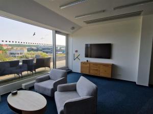 Pronájem kanceláře, Praha - Libeň, Smrčkova, 249 m2