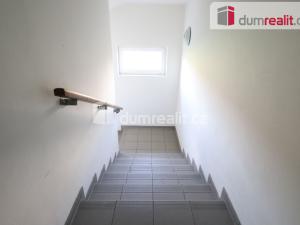 Pronájem bytu 1+kk, Karlovy Vary - Stará Role, Nejdlova, 38 m2