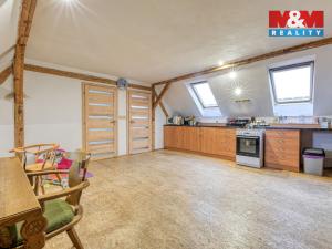 Prodej rodinného domu, Cebiv, 360 m2