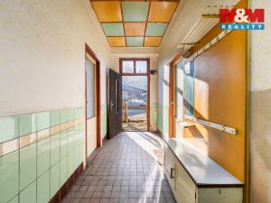 Prodej rodinného domu, Běštín, 285 m2