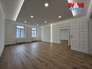 Pronájem bytu 3+1, Karviná - Fryštát, Masarykovo nám., 120 m2