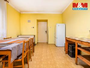 Prodej kanceláře, Oskořínek, Družstevní, 850 m2