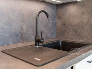 Pronájem bytu 2+kk, Praha, Líbalova, 43 m2