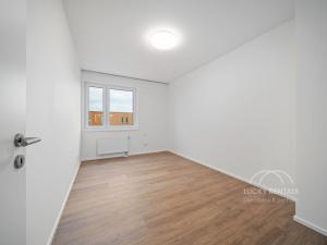 Pronájem bytu 2+kk, Praha, Líbalova, 43 m2
