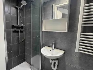 Pronájem bytu 2+kk, Praha - Břevnov, Cvičebná, 32 m2