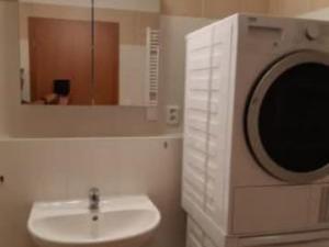 Prodej bytu 1+kk, Praha - Horní Měcholupy, Hornoměcholupská, 45 m2