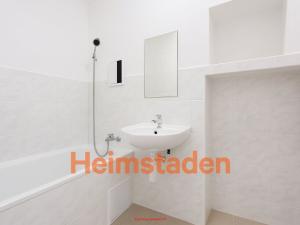 Pronájem bytu 2+1, Karviná - Hranice, Einsteinova, 57 m2