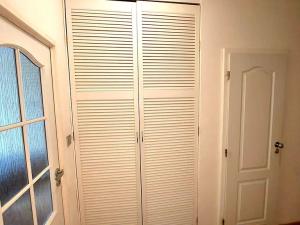 Prodej bytu 3+1, Praha - Horní Měcholupy, Livornská, 74 m2