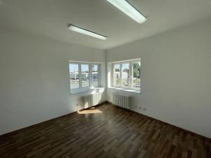Pronájem kanceláře, Praha - Horní Počernice, Bystrá, 30 m2