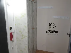 Pronájem bytu 1+kk, Praha - Háje, Matúškova, 29 m2