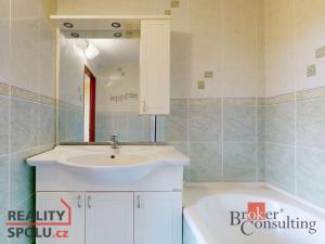 Prodej bytu 2+1, Chomutov, Pod Břízami, 60 m2