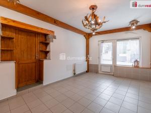 Prodej obchodního prostoru, Mladá Boleslav - Mladá Boleslav III, Viničná, 107 m2