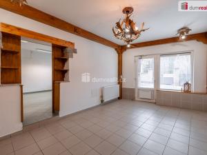 Prodej obchodního prostoru, Mladá Boleslav - Mladá Boleslav III, Viničná, 107 m2