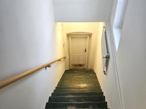 Pronájem kanceláře, Praha, Vinopalnická, 104 m2