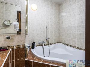 Prodej bytu 3+1, Jablonec nad Nisou - Proseč nad Nisou, U Tenisu, 100 m2