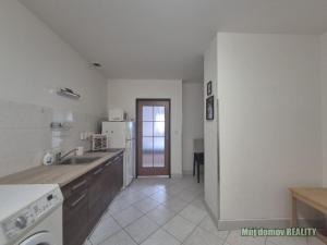 Pronájem bytu 2+kk, Praha - Smíchov, U Santošky, 50 m2