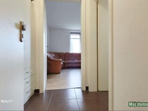 Prodej bytu 1+kk, Praha - Uhříněves, Bečovská, 32 m2