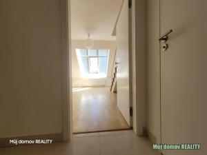 Prodej bytu 2+kk, Tišice - Chrást, Boleslavská, 72 m2