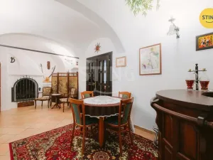 Prodej historického objektu, Mikulov, Na Jámě, 361 m2