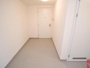 Pronájem bytu 2+kk, Praha - Modřany, Kolmanova, 61 m2