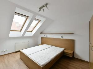 Pronájem bytu 4+kk, Praha - Smíchov, Jindřicha Plachty, 100 m2