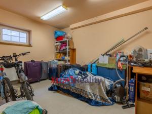 Prodej rodinného domu, Kadaň, Třešňová, 405 m2