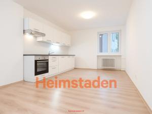 Pronájem bytu 2+1, Ostrava - Poruba, náměstí Boženy Němcové, 71 m2