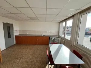 Pronájem obchodního prostoru, Jihlava, Kosovská, 250 m2