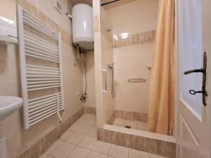 Pronájem bytu 2+1, Dobruška, Šubertovo nám., 70 m2