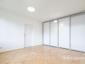 Pronájem bytu 4+kk, Praha - Podolí, Jeremenkova, 94 m2