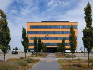 Pronájem obchodního prostoru, Praha - Horní Počernice, Sezemická, 312 m2