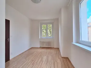 Pronájem bytu 2+kk, Praha - Strašnice, Černokostelecká, 47 m2