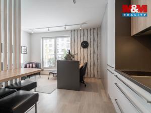 Prodej bytu 1+kk, Praha - Uhříněves, Oty Bubeníčka, 32 m2