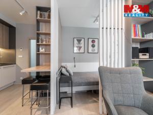 Prodej bytu 1+kk, Praha - Uhříněves, Oty Bubeníčka, 32 m2