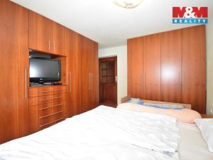 Prodej výrobních prostor, Spálov, 1200 m2