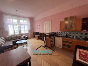 Pronájem bytu 2+kk, Kroměříž, Riegrovo náměstí, 70 m2