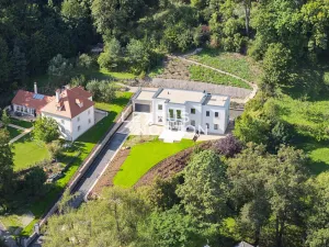 Pronájem vily, Praha - Dejvice, V Šáreckém údolí, 253 m2