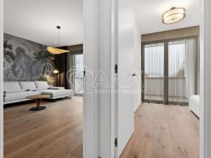 Pronájem bytu 2+kk, Praha - Troja, Pod Hrachovkou, 55 m2