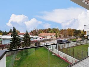 Pronájem bytu 2+kk, Praha - Troja, Pod Hrachovkou, 55 m2