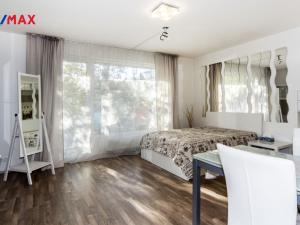 Pronájem bytu 1+kk, Praha - Letňany, Letovská, 34 m2