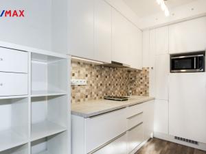 Pronájem bytu 1+kk, Praha - Letňany, Letovská, 34 m2
