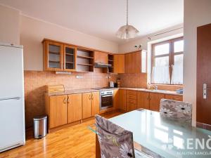 Pronájem bytu 2+1, Praha - Dolní Počernice, Jana Bílka, 77 m2