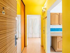 Prodej bytu 1+1, Praha - Troja, Sosnovecká, 42 m2