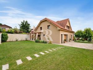 Prodej rodinného domu, Libčany, 280 m2