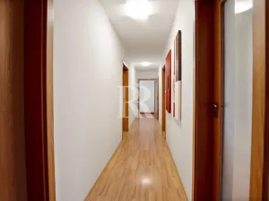 Prodej rodinného domu, Libčany, 280 m2