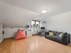 Prodej rodinného domu, Libčany, 280 m2