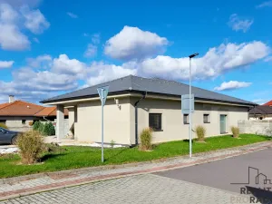 Prodej rodinného domu, Hrádek, 165 m2