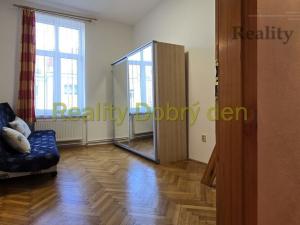 Prodej bytu 2+1, Opava, Zacpalova, 71 m2