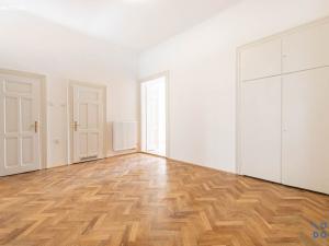 Pronájem bytu 2+1, Praha - Vinohrady, U Havlíčkových sadů, 90 m2